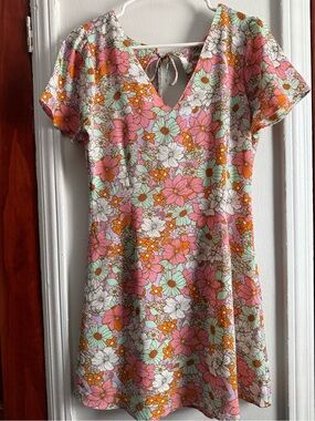 Vero Moda Saga Mini V-Neck Dress